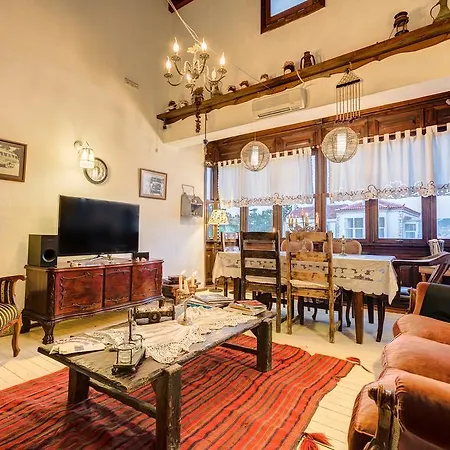 Retro Butik (adults Only) Otel Çeşme
