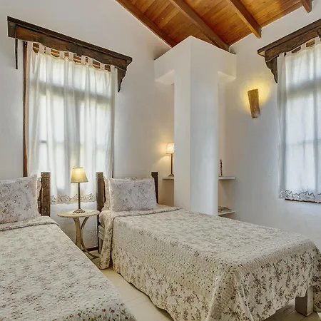 Retro Butik (adults Only) Otel Çeşme