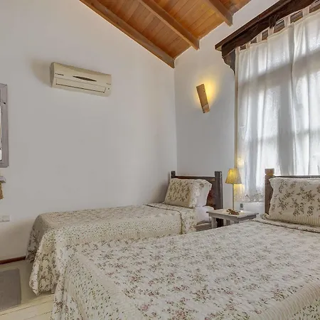 Retro Butik (adults Only) Otel Çeşme